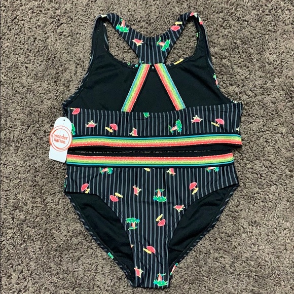 Black and stripes 🌊 One piece Swimsuit 🩱🏝👙👧🏻 - Picture 4 of 5